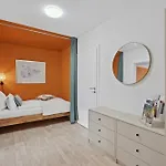 Maisuites Sperling - Zentrale Mit Boxspringbett, Kaffeevollautomat, Wlan & Seitlichem Seeblick