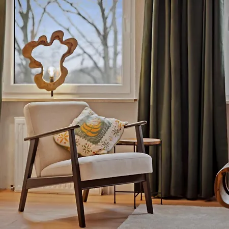 Maisuites Sperling - Zentrale Mit Boxspringbett, Kaffeevollautomat, Wlan & Seitlichem Seeblick Apartmán Mölln