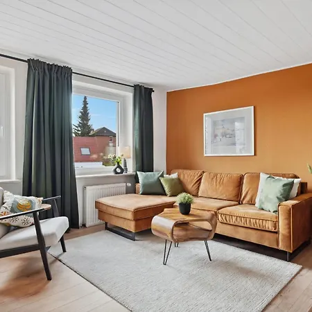 Daire Maisuites Sperling - Zentrale Mit Boxspringbett, Kaffeevollautomat, Wlan & Seitlichem Seeblick Mölln