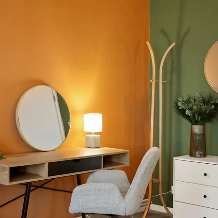 Maisuites Sperling - Zentrale Mit Boxspringbett, Kaffeevollautomat, Wlan & Seitlichem Seeblick