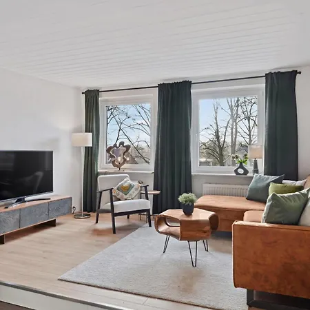 Maisuites Sperling - Zentrale Mit Boxspringbett, Kaffeevollautomat, Wlan & Seitlichem Seeblick Apartmán